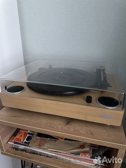 Проигрыватель для виниловых пластинок