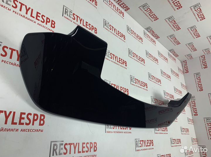 Спойлер на крышу Toyota Land Cruiser 200 Черный