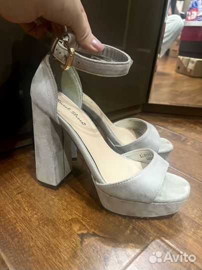 Босоножки женские 37 размер