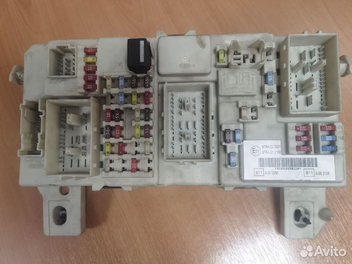 Внутренний блок предохранителей Ford Focus 2