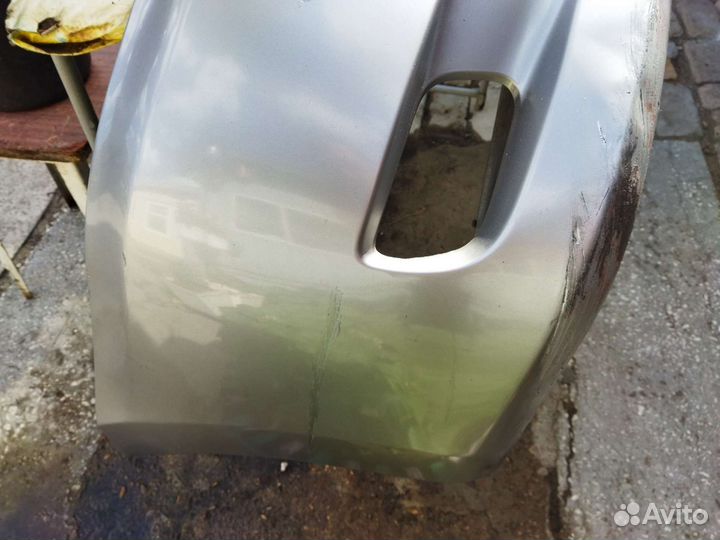 Продам передний бампер toyota wish 10 кузов