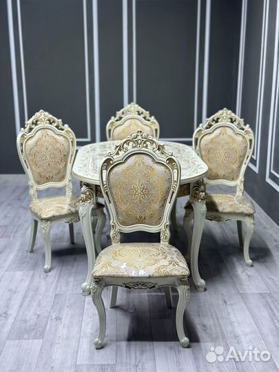 Комплект стол и стулья. Оплата при получении