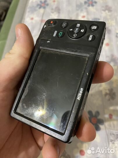 Фотоаппарат Nikon дохлый