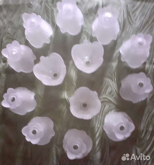 Плафоны матовые для люстры.13 штук