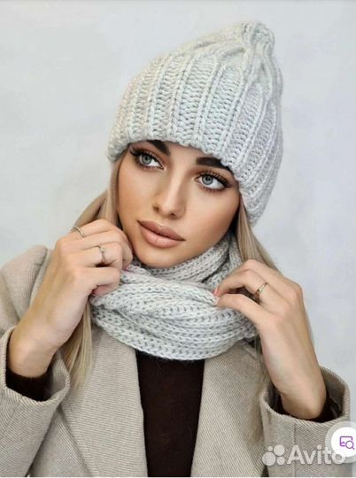 Комплект шапка и снуд