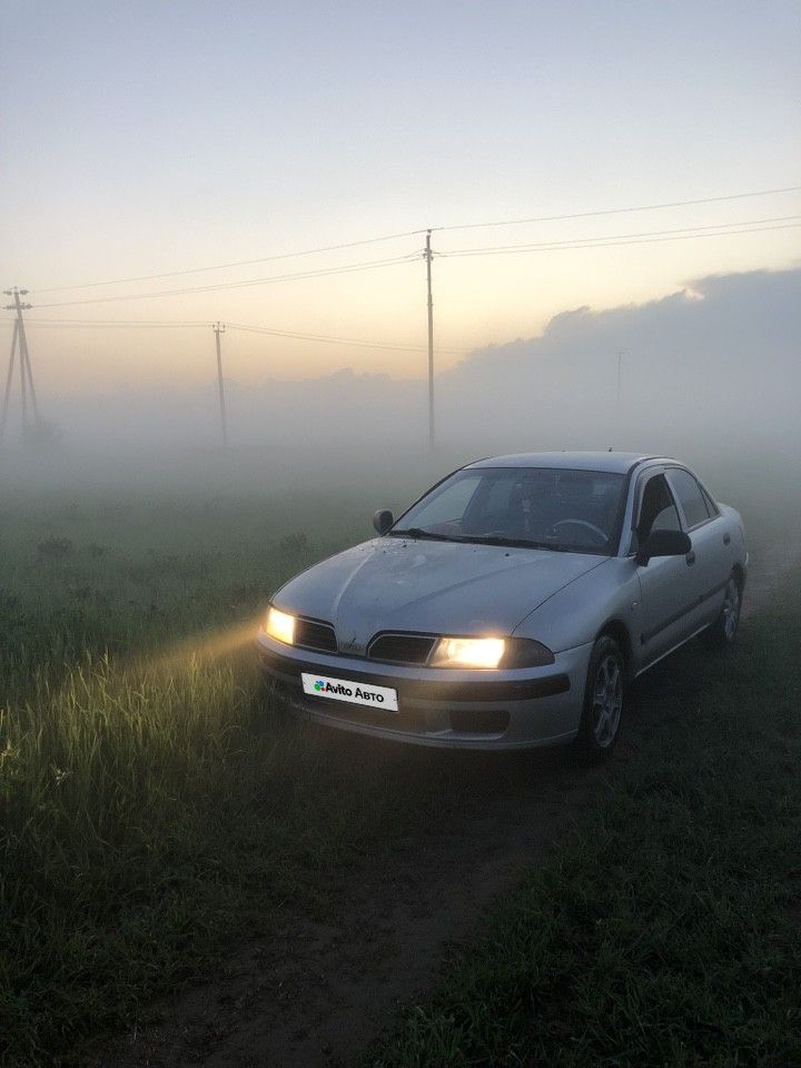 Mitsubishi Carisma: фото владельца