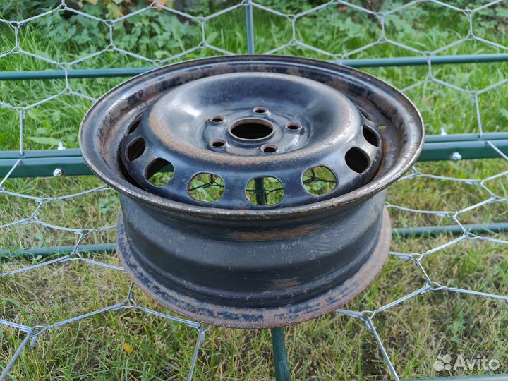 Диск R15 колёсный Audi 6J*15H2 ET45 Germany Колесо