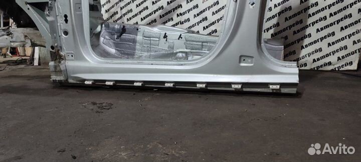 Стойка кузова левая Audi A6 4G CGW 18.04.2011