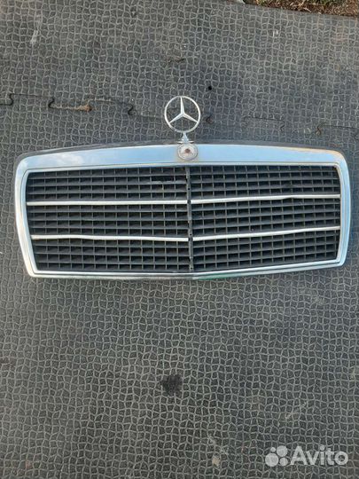 Решетка радиатора mercedes 190 (W 201)