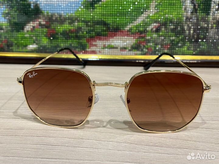 Солнцезащитные очки ray ban униисекс