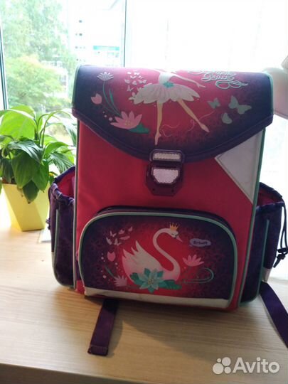 Портфель рюкзак школьный