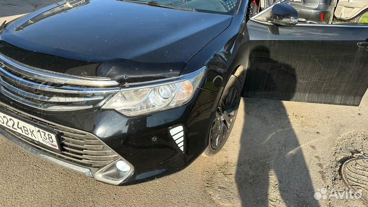 Фары на toyota camry 55