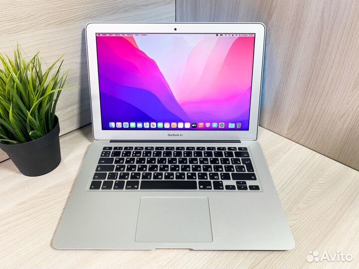 Apple Macbook Air 13 2017 Core i5/8Gb/SSD128Gb
