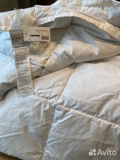 В наличии. Одеяло Frette пух 200х200 и 260х240