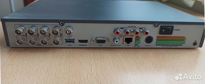 Видеорегистратор Hikvision DS-7208huhi-K1