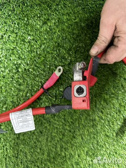 Плюсовой провод аккумуляторной батареи bmw f30