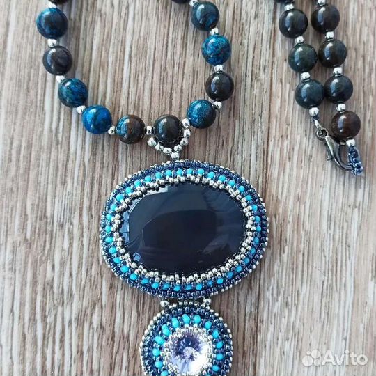 Классическая подвеска с камнем