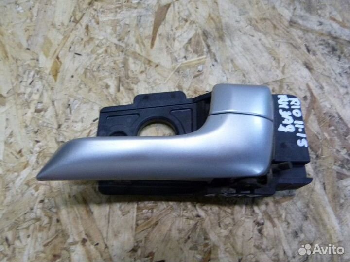 Ручка внутренняя двери задней правая Kia RIO 2011