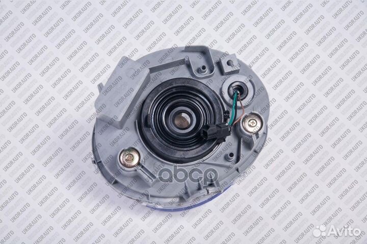 Фара правая UkorAuto U0521037R U0521037R Ukor Auto
