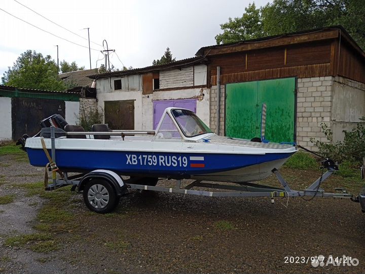 Обь 3 c с мотором tuhatcu 30 и прицепом