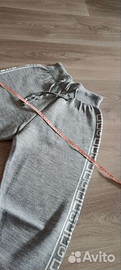 Спортивный костюм женский