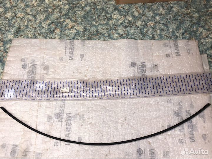 Молдинг лобового стекла новый Volvo XC90 2015