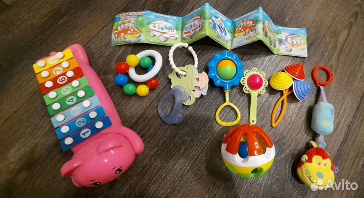 Развивающие игрушки для малышей