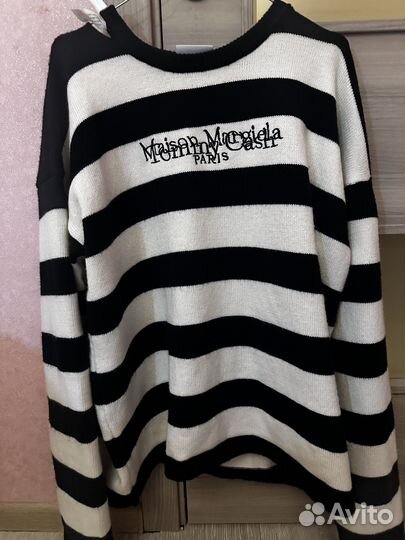 Свитер новый, состояние отличное