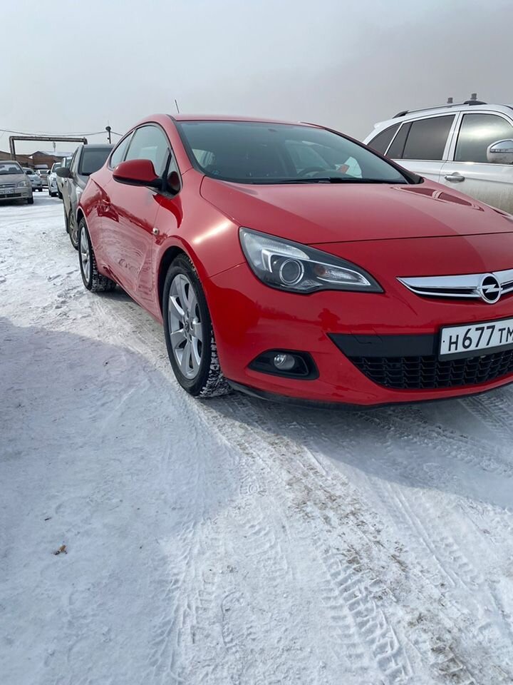 Opel Astra GTC: фото владельца
