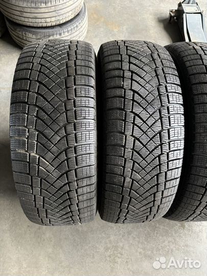 Pirelli Ice Zero FR SUV 265/65 R17 116H