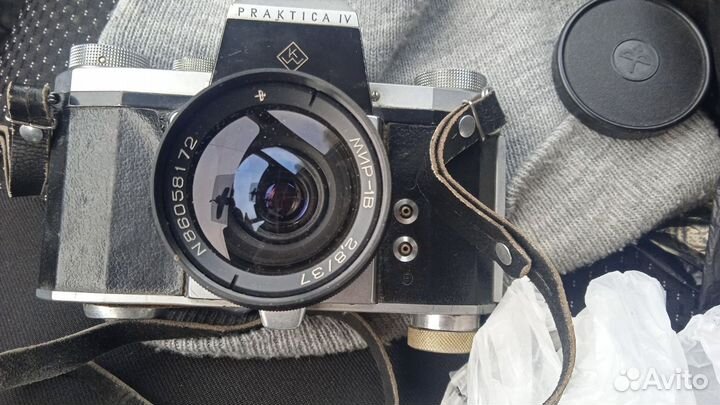 Фотоаппарат Практик и объектив мир 1В