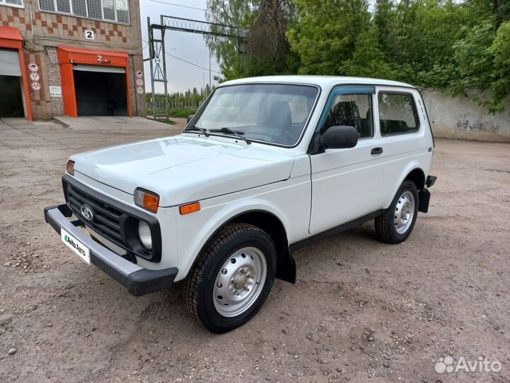 LADA 4x4 (Нива) 1.7 МТ, 2011, 120 000 км