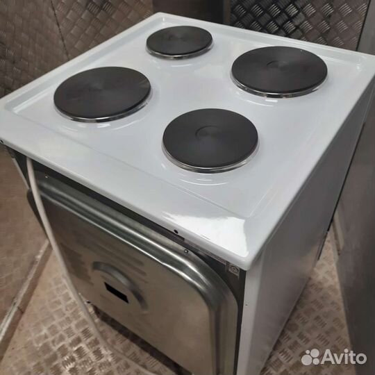 Новая электрическая плита 60