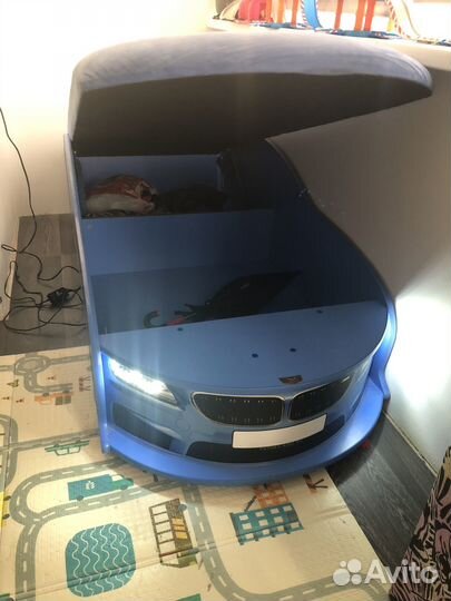 Детская кровать машинка