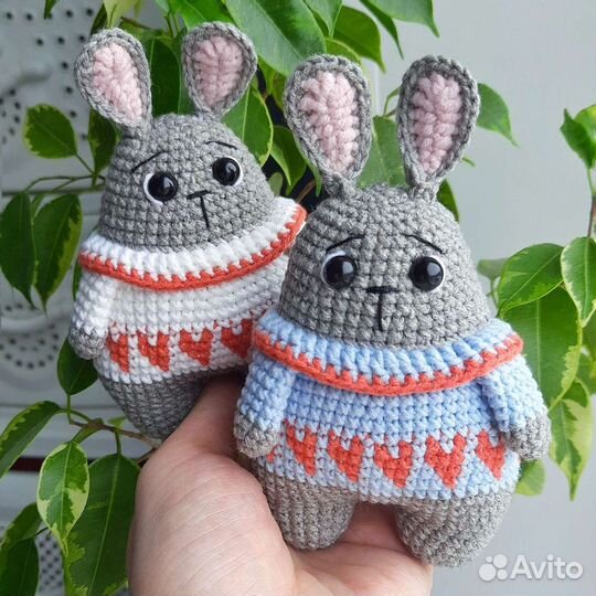 Зайчик подарок на 14 февраля