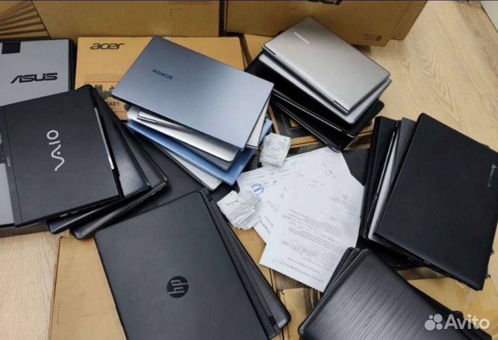 Ноутбуки продаются в связи с закрытием офиса