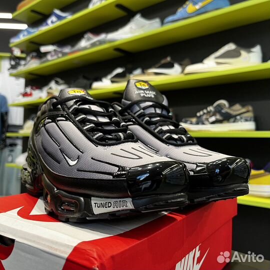 Кроссовки Nike Air Max TN Plus 3