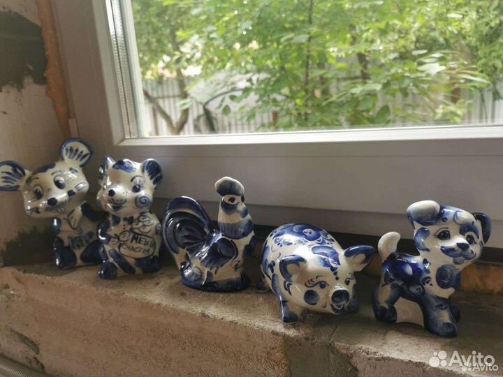 Фарфоровые статуэтки