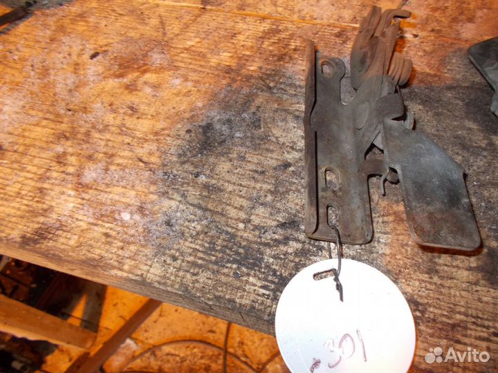 Даф xf95 2000 замок капота левый