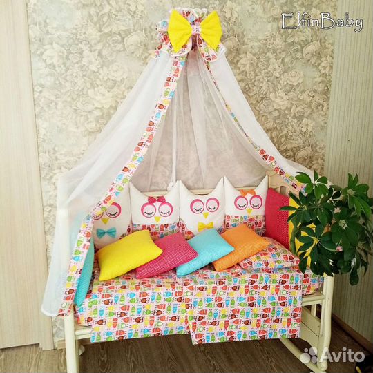 Кроватка, бортики, балдахин, и комплект на выписку