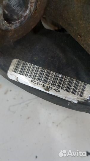 Ступица (кулак, цапфа) правая передняя Ford Explorer