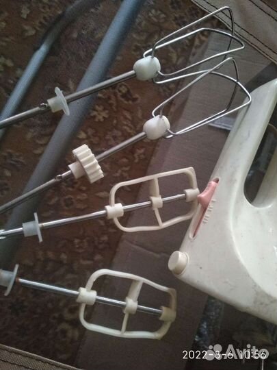 Миксер электрический и механический времён СССР