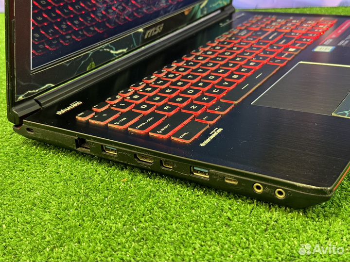 Редкий Ноутбук MSI Core i7/8GB/256SSD