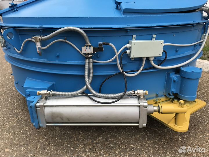 Бетоносмеситель бп-1500