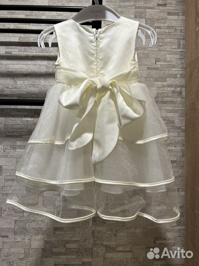 Нарядное платье для девочки 74 размер