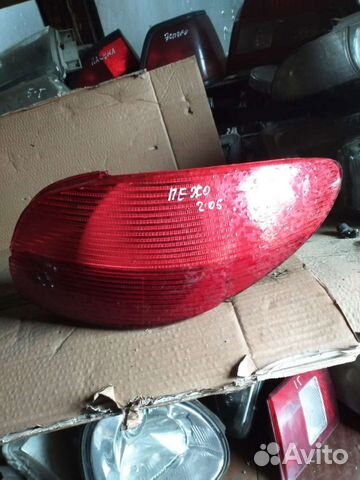 Фонарь Peugeot 206