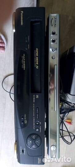 Видеомагнитофон panasonic