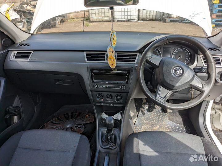 Ручка крышки багажника для Skoda Rapid 5E0827566