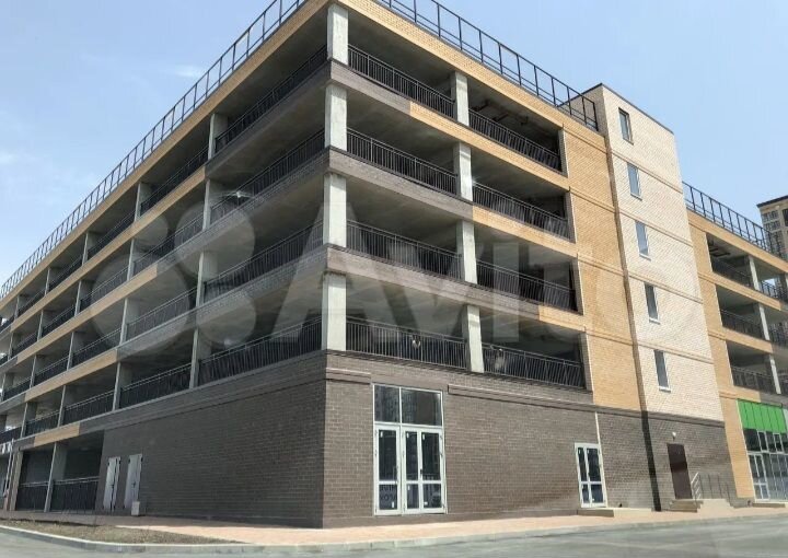 Машиноместо, 13 м²