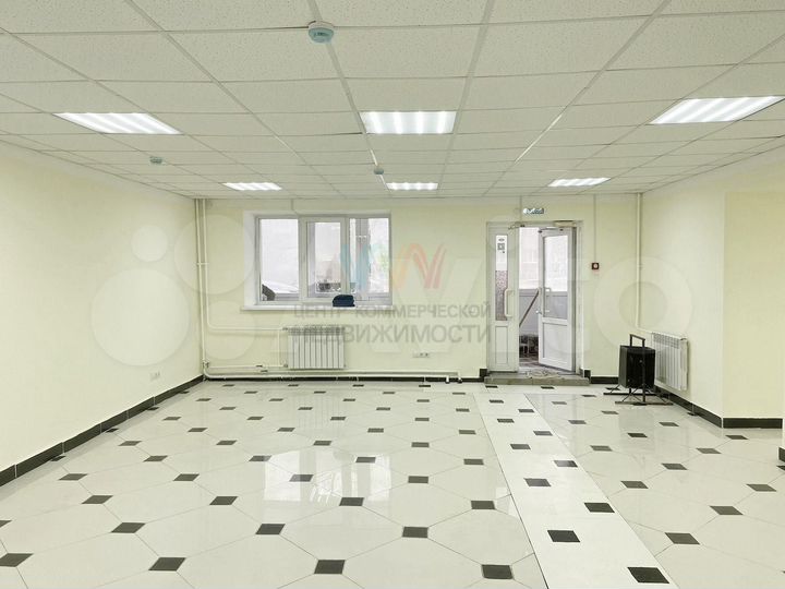 Продажа помещения на красной линии в центре